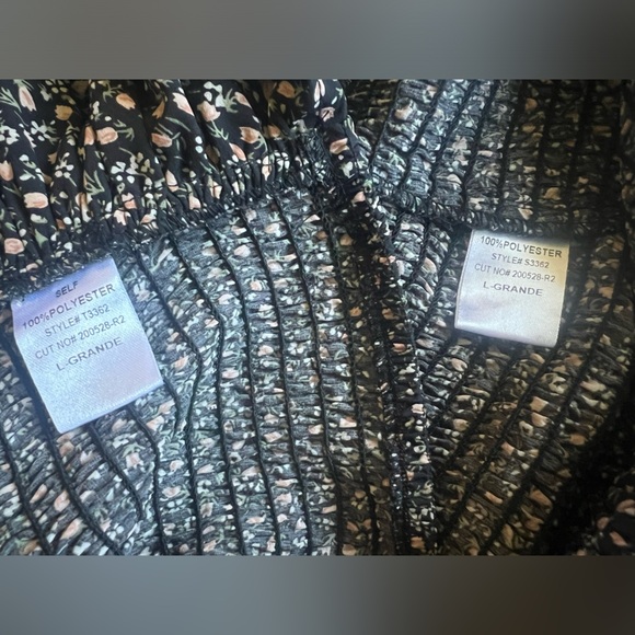 Blush j 2 piece smocked floral skirt set w matching multiway top. Size L - Picture 11 of 11